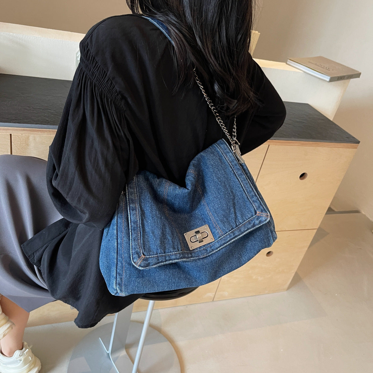 Wholesale Large Capacity Denim Chain Shoulder Crossbody Tote Bag